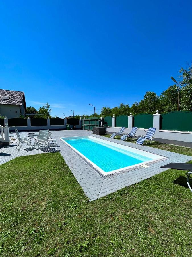 비엔나 Atemberaubendes Loft Mit Pool 아파트 외부 사진