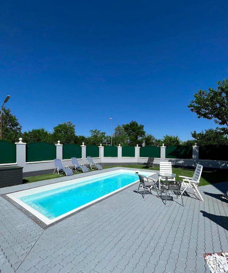 비엔나 Atemberaubendes Loft Mit Pool 아파트 외부 사진